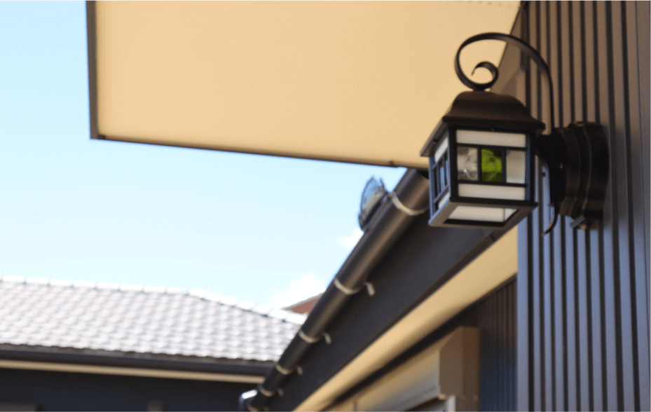 自らデザインした建具と住まう